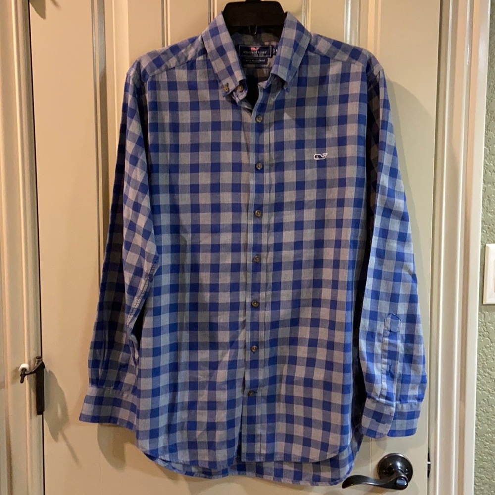 Men’s Casual Button Down by Vineyard Vines. EUC!